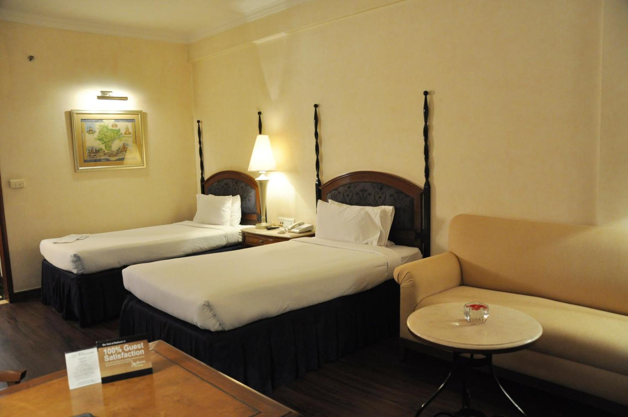 Radisson Hotel Варанаси Номер фото