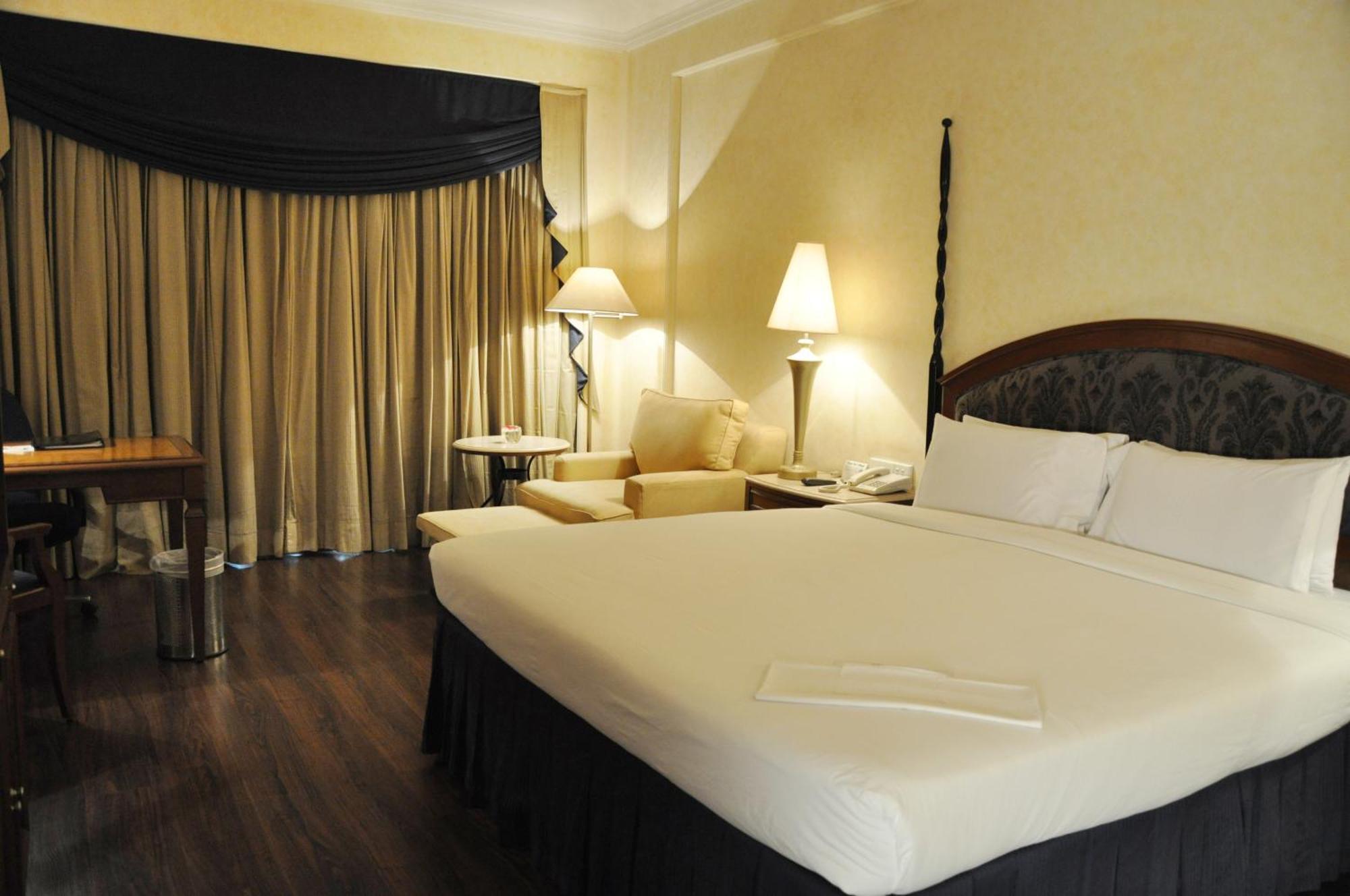 Radisson Hotel Варанаси Номер фото